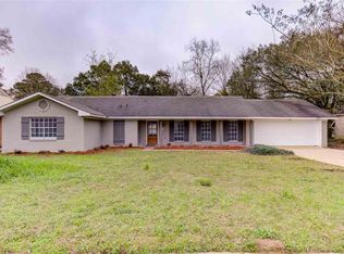 207 Lynn Ln, Clinton, MS 39056