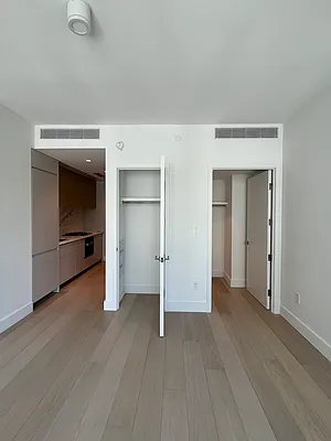 Rented by Realmart Realty LLC | media 15