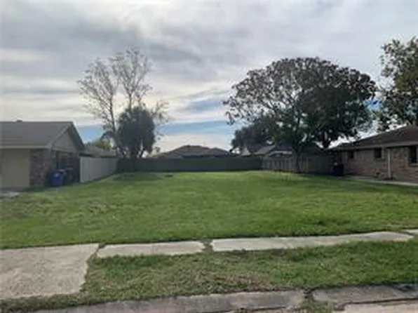 6744 Manchester St, New Orleans, LA 70126