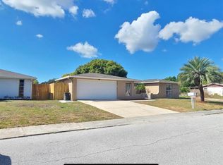 9111 Hunt Club Ln, Port Richey, FL 34668