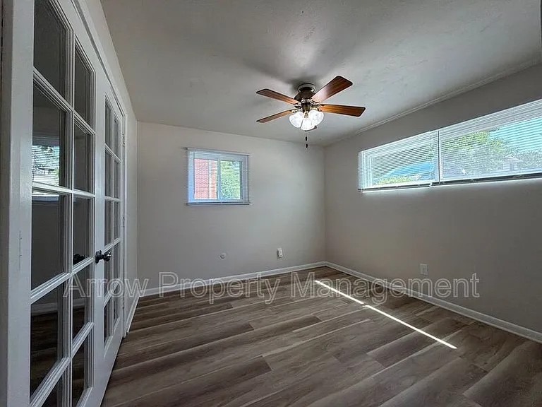 1446 S 20th St — Photo 8