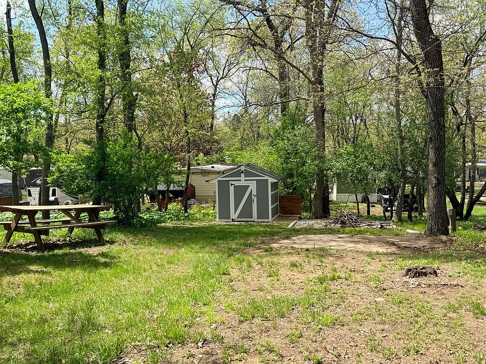 2nd image of 10-144 Woodhaven Lakes