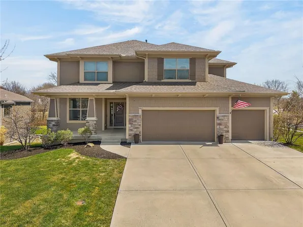 8617 Houston St, Lenexa, KS 66227