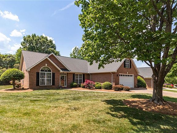 4th image of 4752 Barrington Place Ct