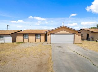 3379 Roxbury St, Rosamond, CA 93560