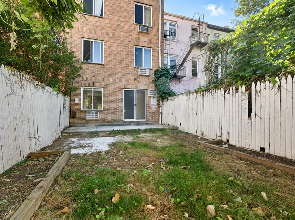 2011a Fulton Street image 6 of 12