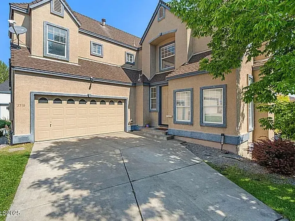 3516 Brassie Dr