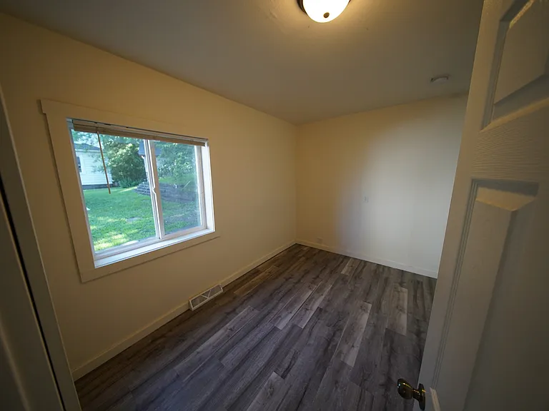 613 S Dewey St #1 — Photo 11