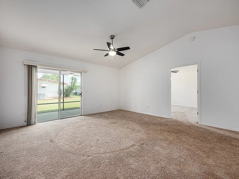 1329 Paradise Dr — Photo 11