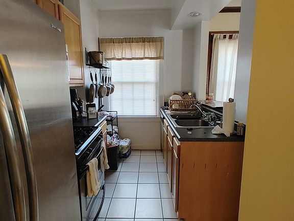 5th image of 1350 Neil Ave APT G