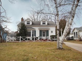 1631 Oregon St, Oshkosh, WI 54902