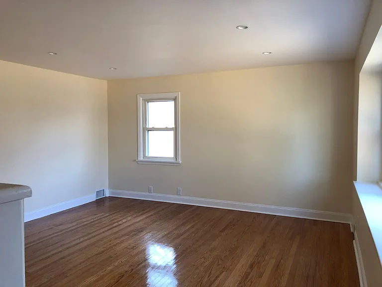 396 Union Ave — Photo 14