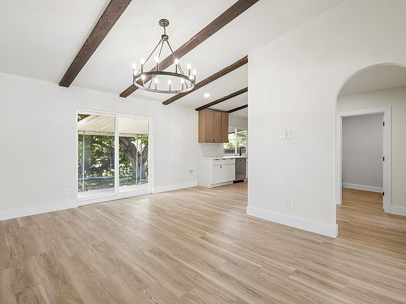 4th image of 2134 Bowie Dr