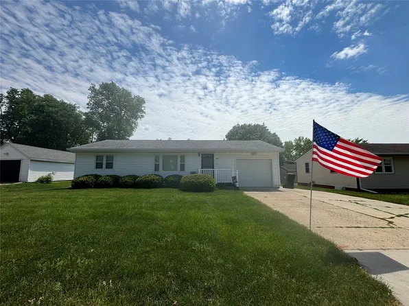 817 Park St, Perry, IA 50220