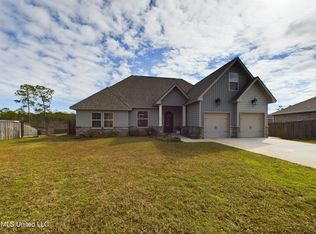 2958 Juliette Dr, Ocean Springs, MS 39564
