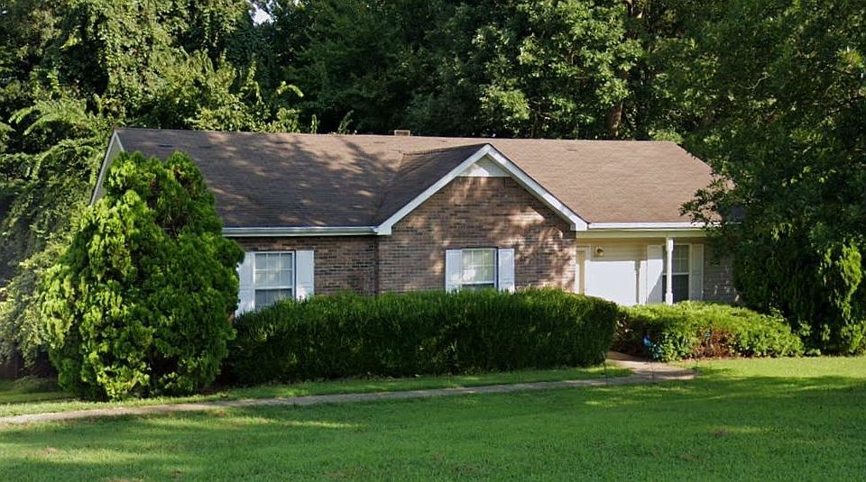 1st image of 327 Brook Mead Dr