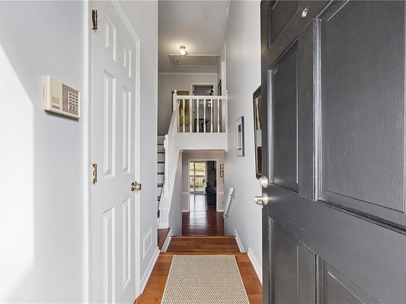 4th image of 4246 Dyouville Trce