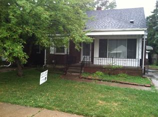 15376 Sprenger Ave, Eastpointe, MI 48021