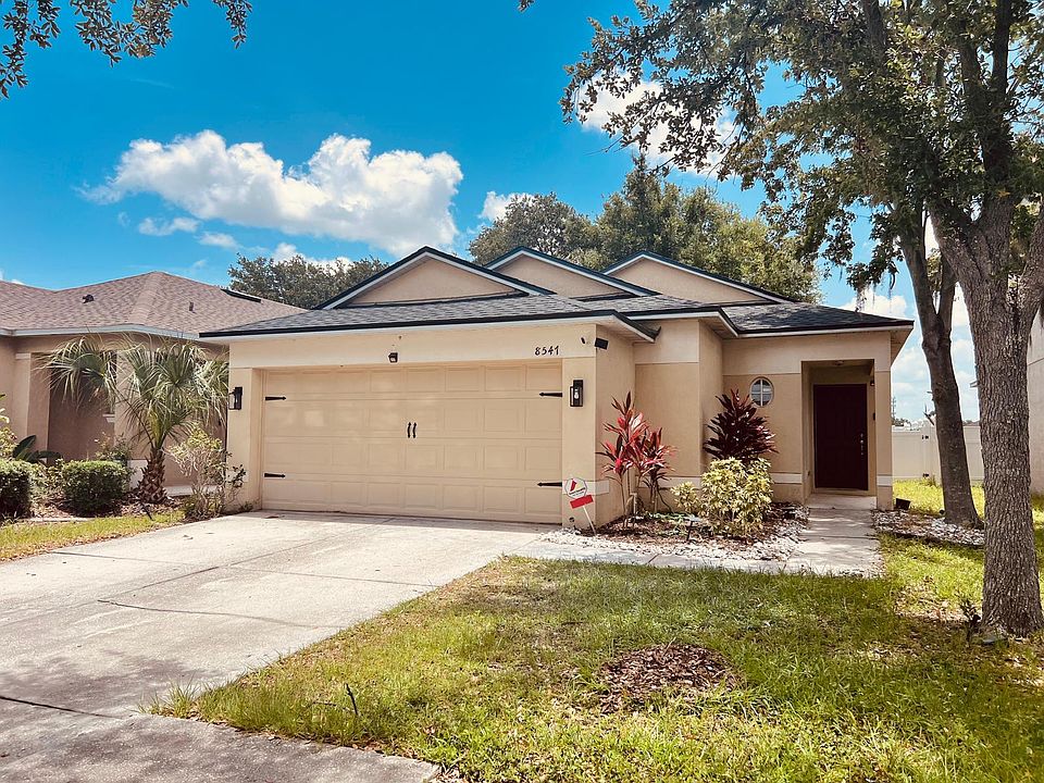 1st image of 8547 Deer Chase Dr