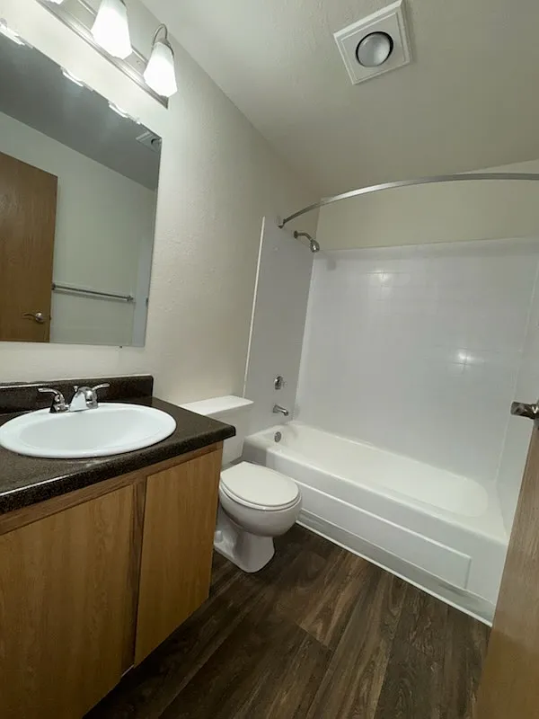 7656 Merastone Ln NE — Photo 4