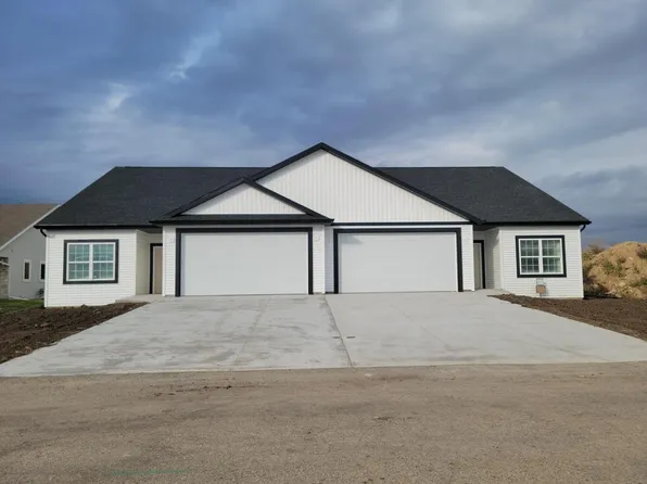 575 East Hyland STREET, Juneau, WI 53039