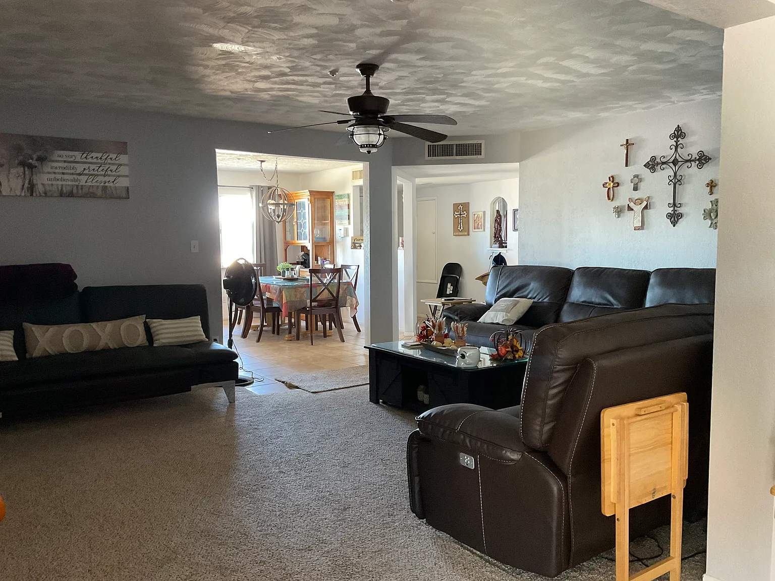 3 bed, 1924 sqft, $1,800 — Photo 4