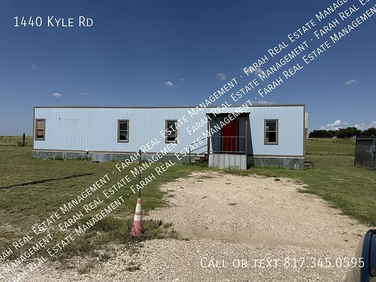 1440 Kyle Rd — Photo 1