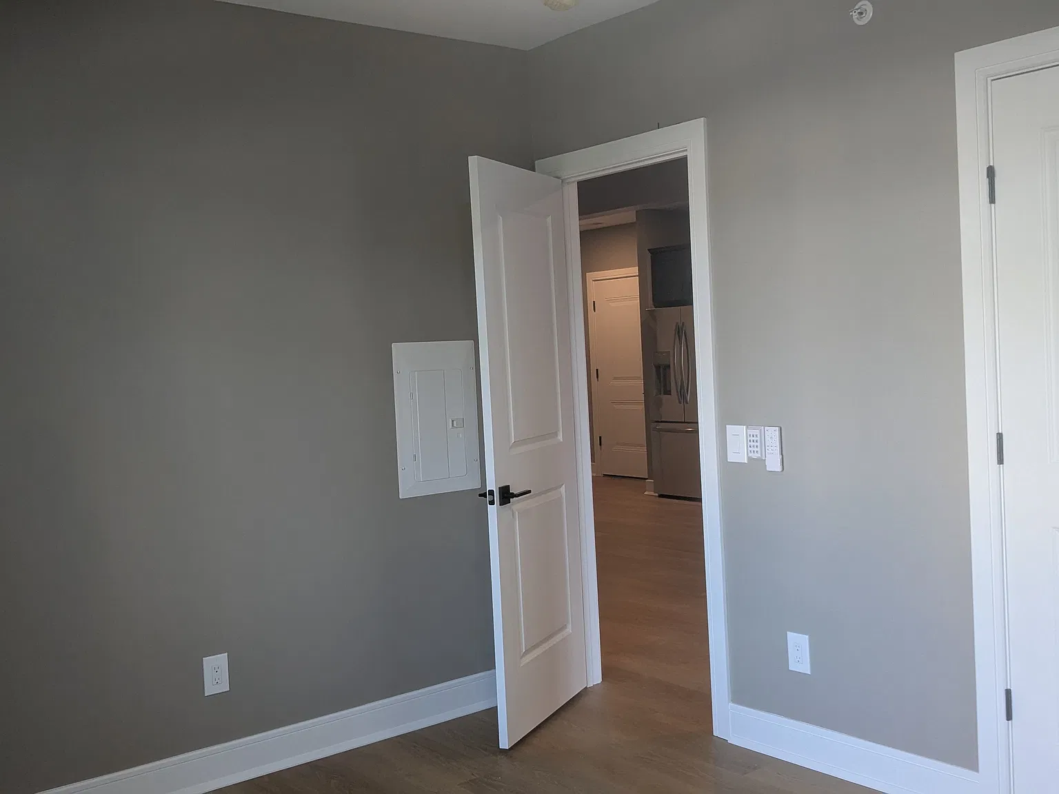 2623 Guilderland Ave — Photo 4