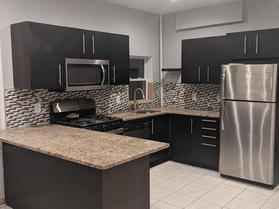 1st image of 17 Lentz Ave #2