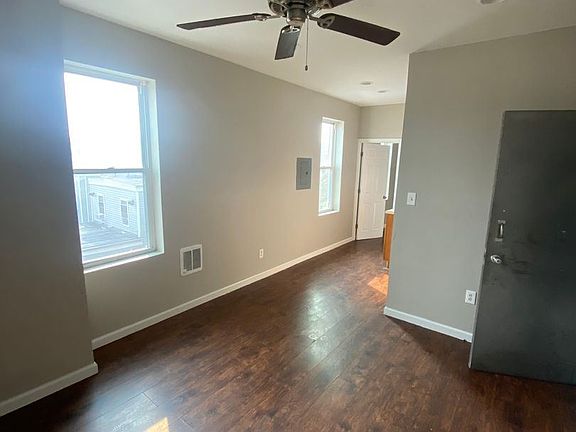 2nd image of 2930 Frankford Ave #10334833