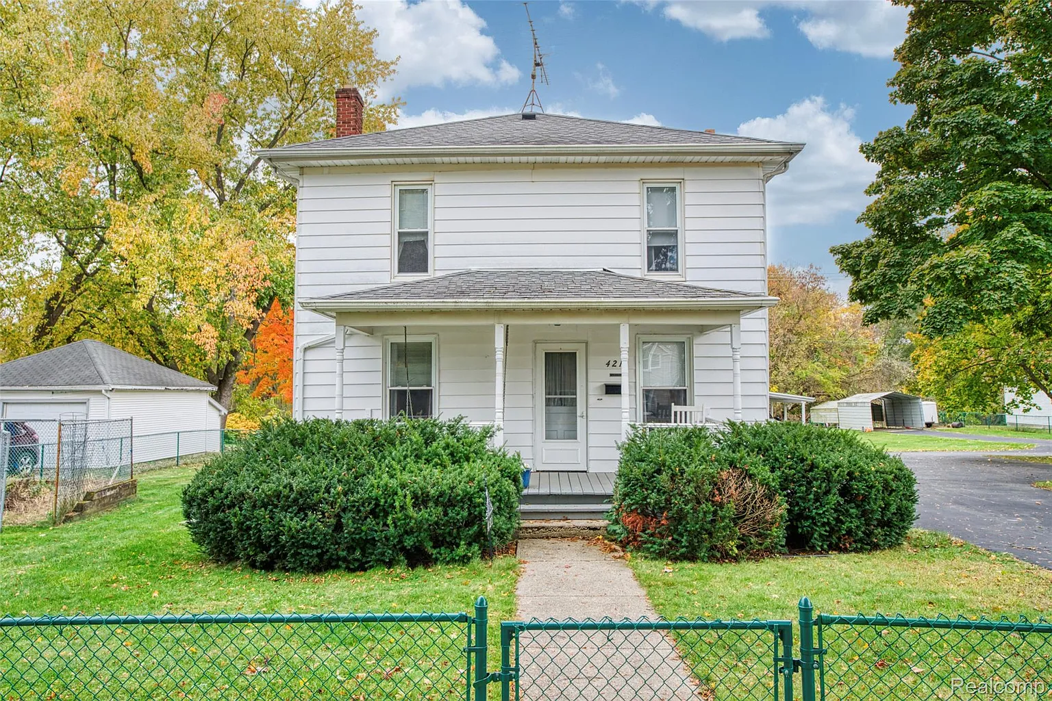 421 West St photo 1