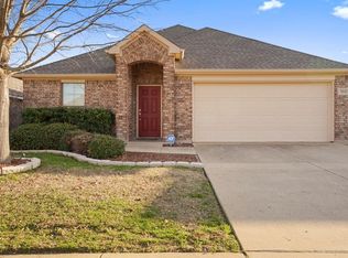 2045 Cattle Creek Rd, Fort Worth, TX 76134