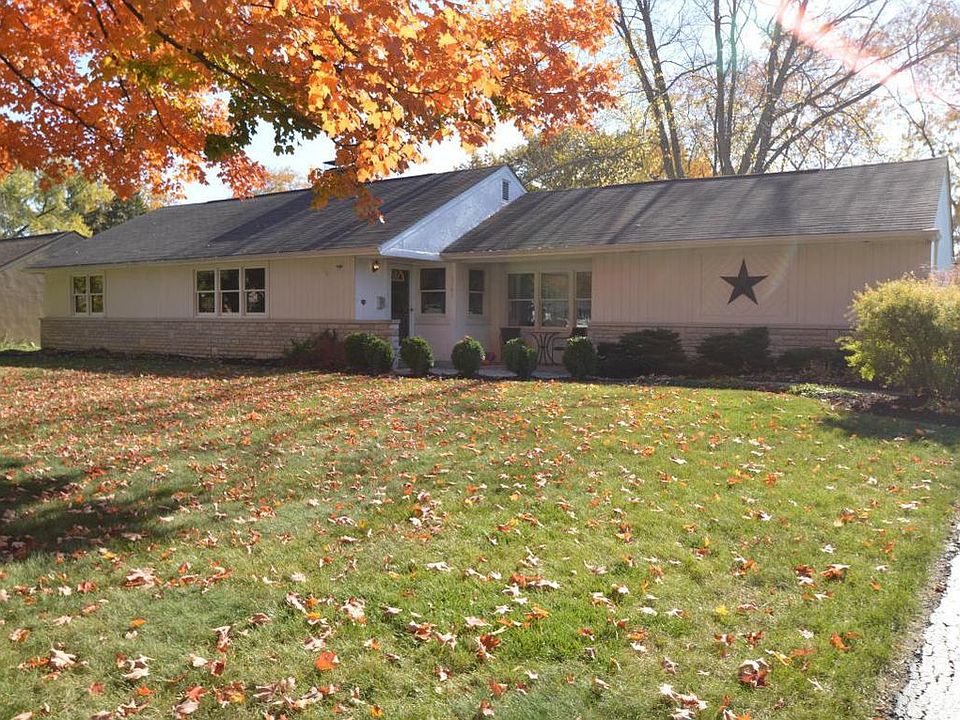 1st image of 2141 Cresthill Dr