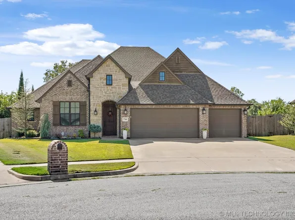 7708 E 81st Pl N, Owasso, OK 74055