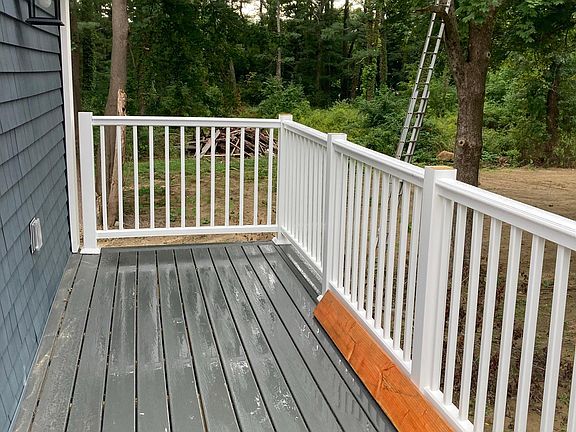 back of 2nd floor deck