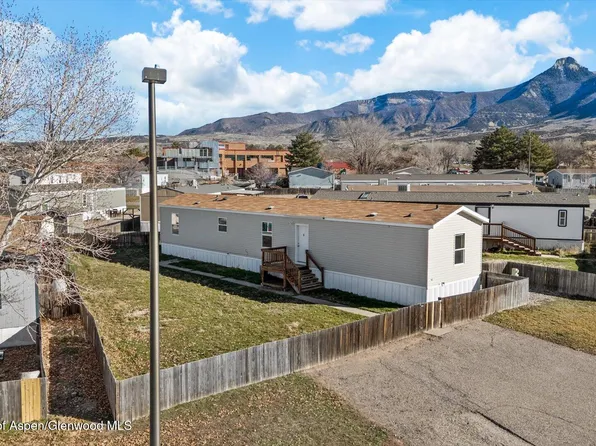 58 Logans Ln, Parachute, CO 81635