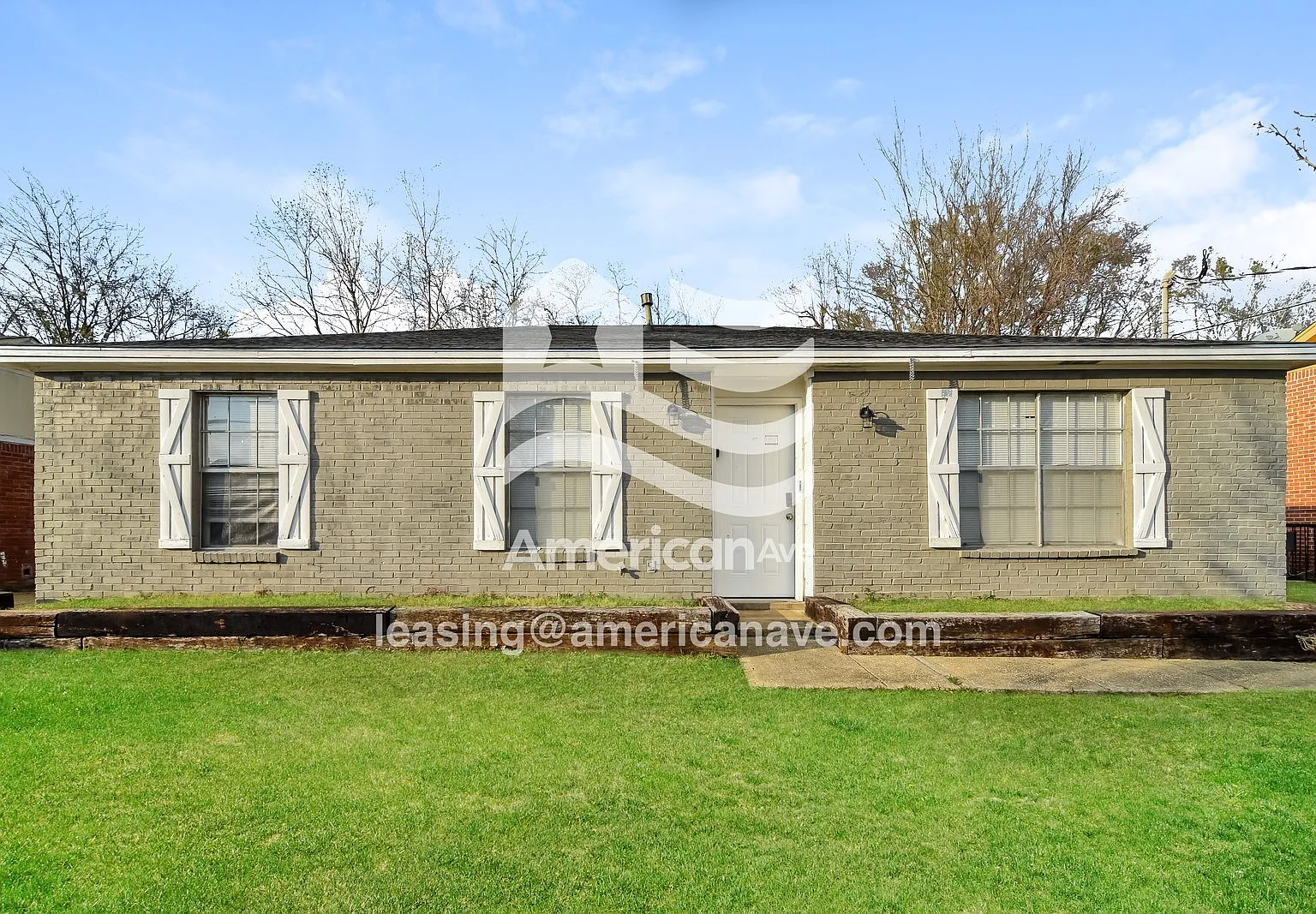 3 bed, 2.0 bath, 1268 sqft, $1,297 — Photo 1