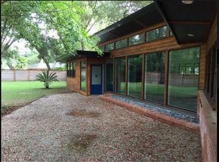 3180 Robinhood Ln, Beaumont, TX 77703