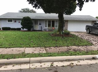 2720 Andrew Ct, Dubuque, IA 52001