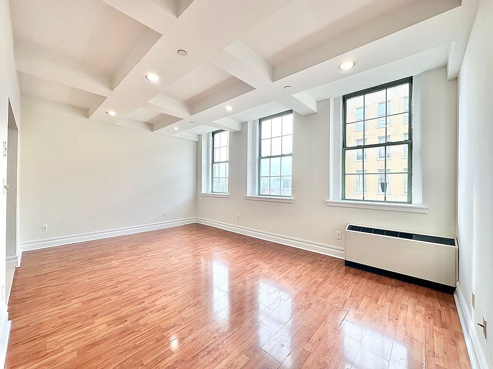 1st image of 45-02 Ditmars Blvd #337