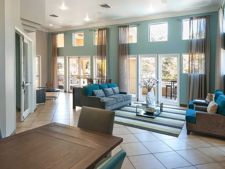Lounge with WiFi