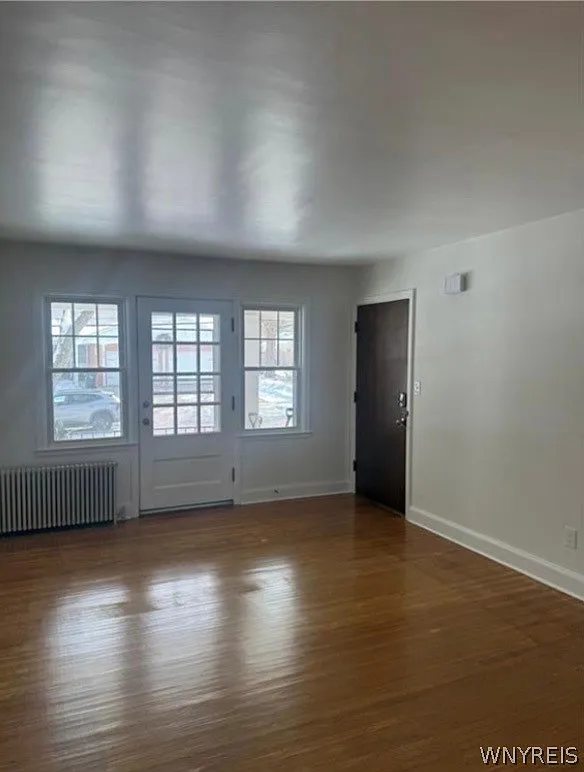 153 Park Dr — Photo 2