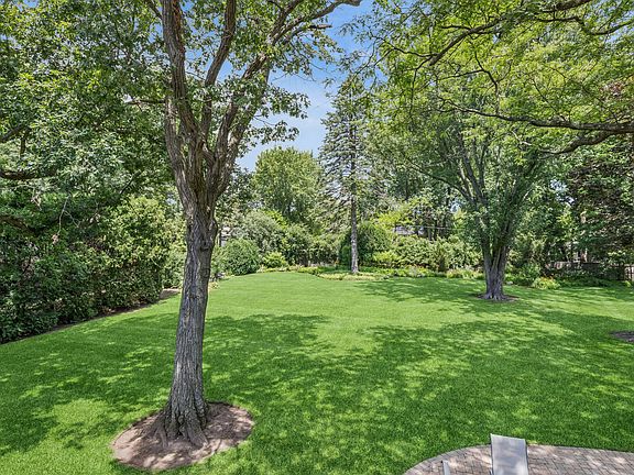 4th image of 476 Briar Ln