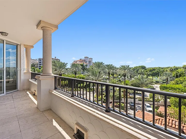 7141 Fisher Island Dr #7141 — Photo 24