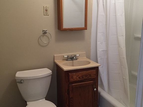 Unit 3 bathroom