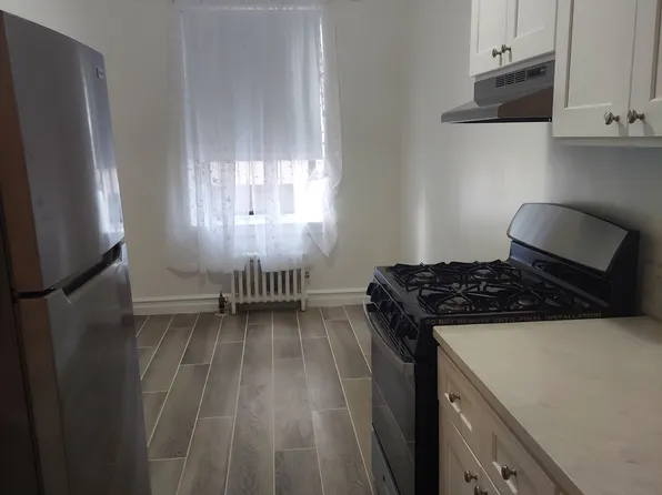 570 Westminster Road image 3 of 14