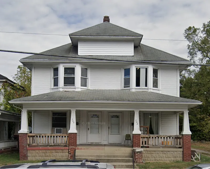 724 W North St