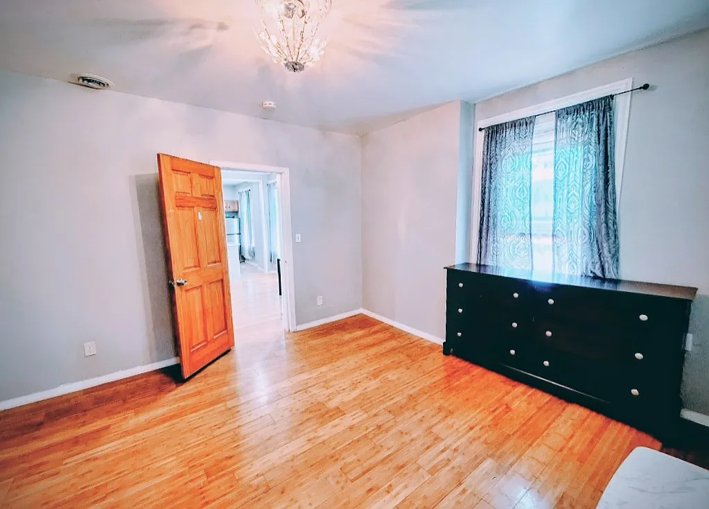 400 Rutger St — Photo 2