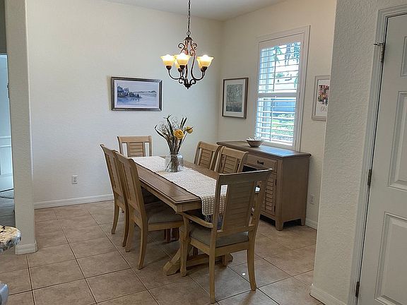5th image of 1218 Lyndhurst Greens Dr