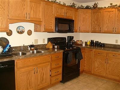 3rd image of 1315 Spring Hill Dr